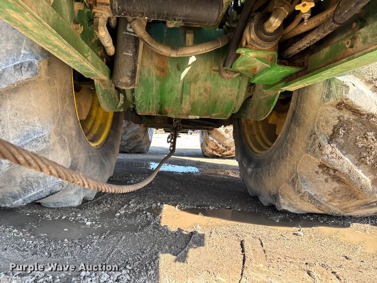 image for item EF2464 2013 John Deere 9560R  Scraper Special 4WD tractor