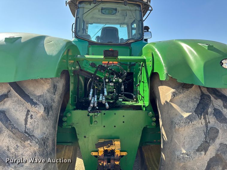 image for item EF2464 2013 John Deere 9560R  Scraper Special 4WD tractor