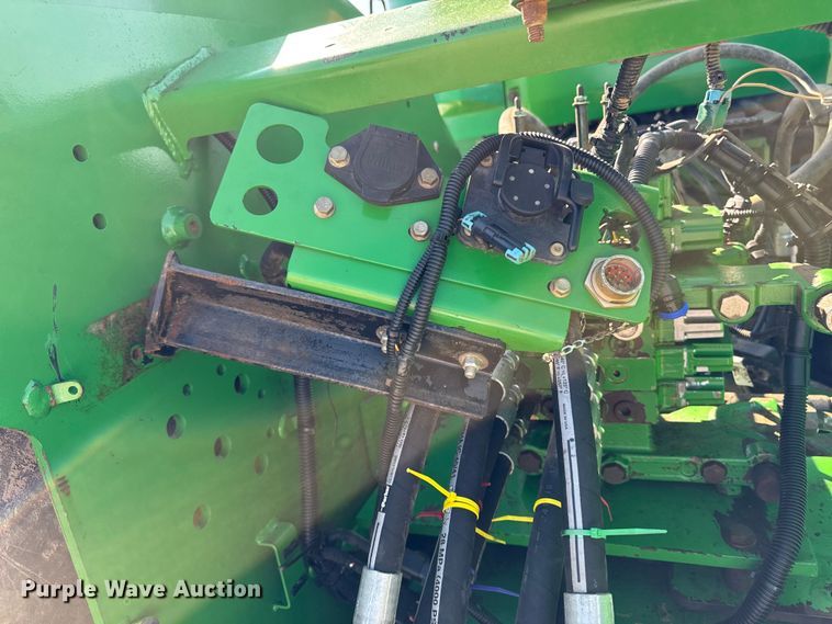 image for item EF2464 2013 John Deere 9560R  Scraper Special 4WD tractor