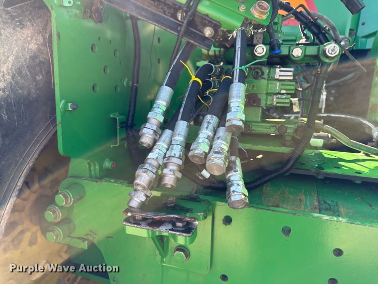 image for item EF2464 2013 John Deere 9560R  Scraper Special 4WD tractor