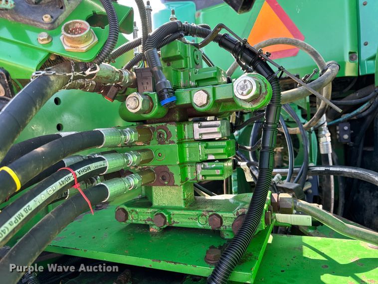 image for item EF2464 2013 John Deere 9560R  Scraper Special 4WD tractor