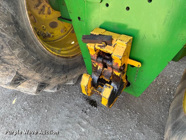 image for item EF2464 2013 John Deere 9560R  Scraper Special 4WD tractor