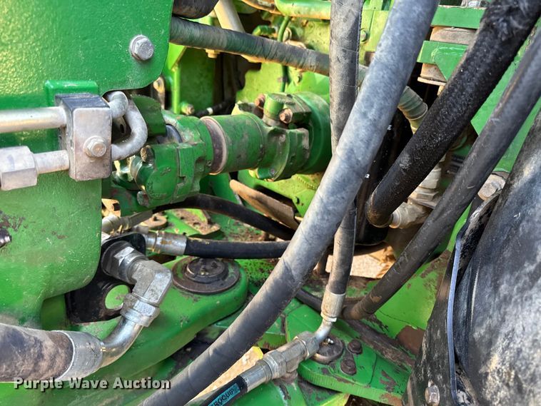 image for item EF2464 2013 John Deere 9560R  Scraper Special 4WD tractor