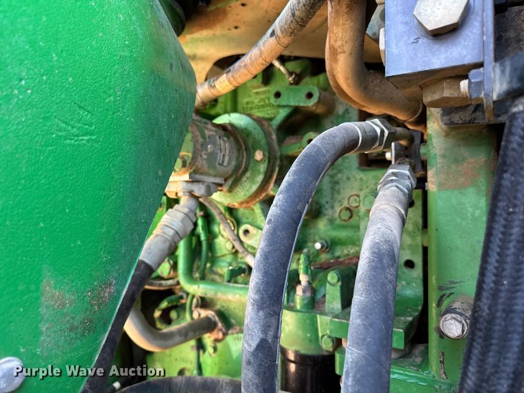 image for item EF2464 2013 John Deere 9560R  Scraper Special 4WD tractor