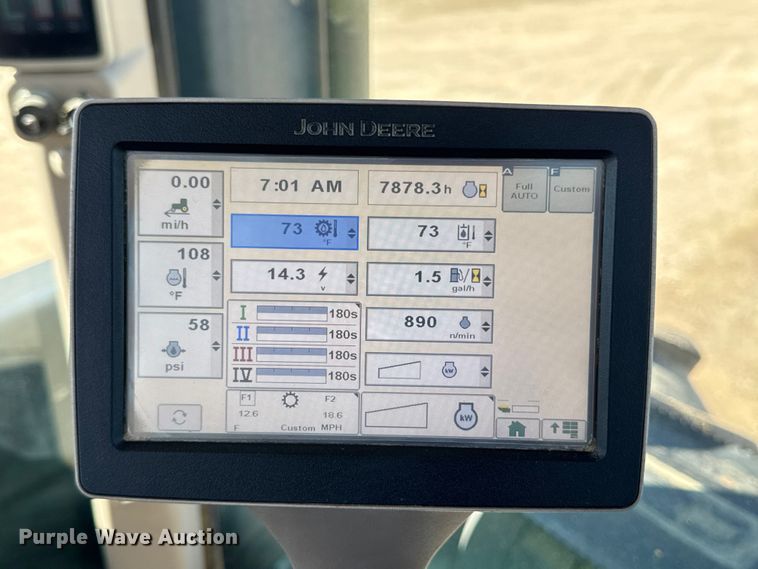 image for item EF2464 2013 John Deere 9560R  Scraper Special 4WD tractor