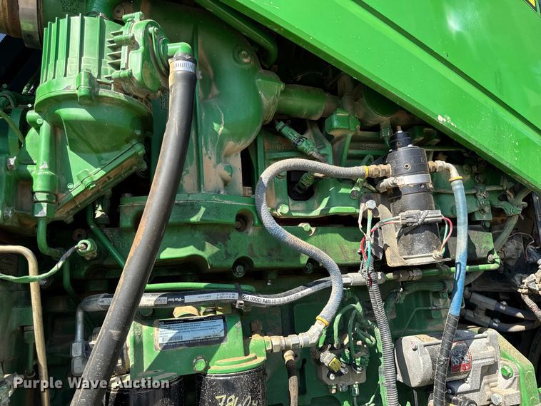 image for item EF2464 2013 John Deere 9560R  Scraper Special 4WD tractor