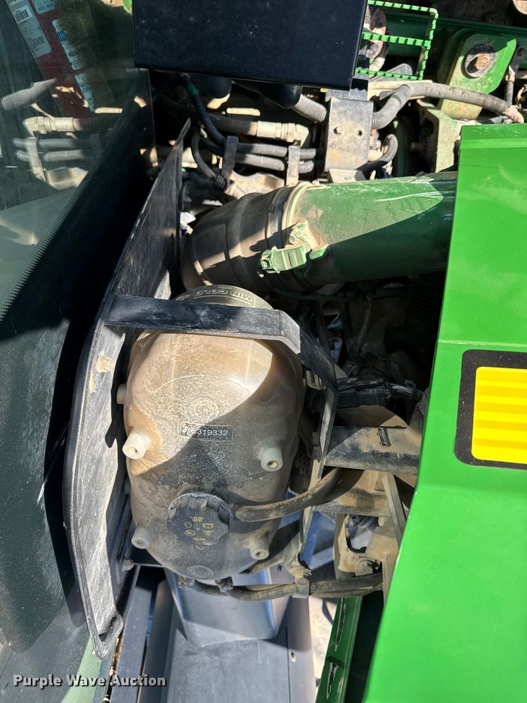 image for item EF2464 2013 John Deere 9560R  Scraper Special 4WD tractor