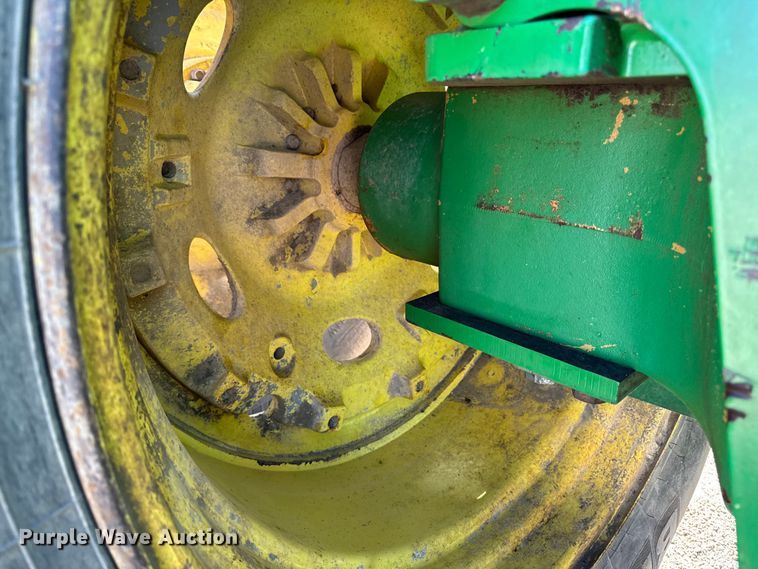 image for item EF2464 2013 John Deere 9560R  Scraper Special 4WD tractor