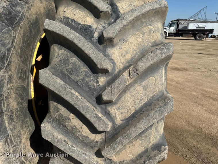 image for item EF2464 2013 John Deere 9560R  Scraper Special 4WD tractor