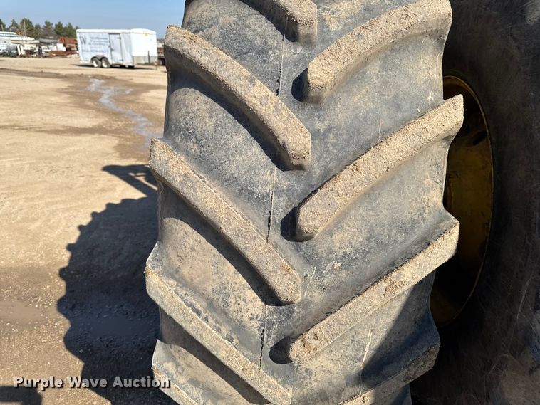 image for item EF2464 2013 John Deere 9560R  Scraper Special 4WD tractor