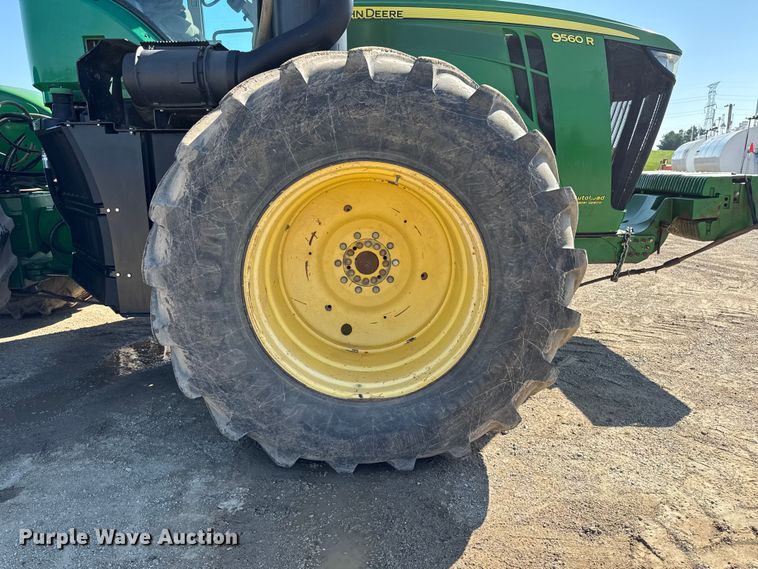 image for item EF2464 2013 John Deere 9560R  Scraper Special 4WD tractor