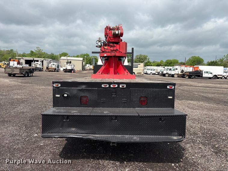 image for item EG1152 1996 Ford L8000 crane truck