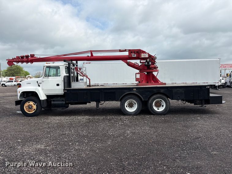 image for item EG1152 1996 Ford L8000 crane truck