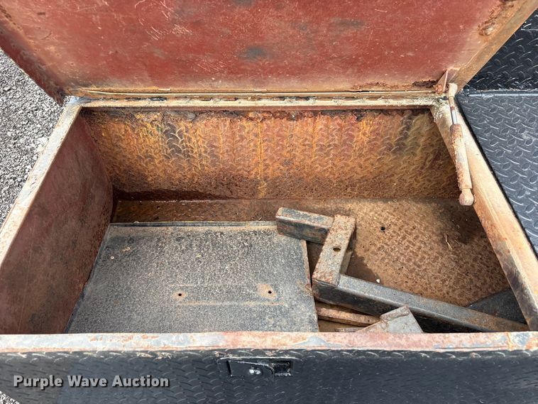 image for item EG1152 1996 Ford L8000 crane truck