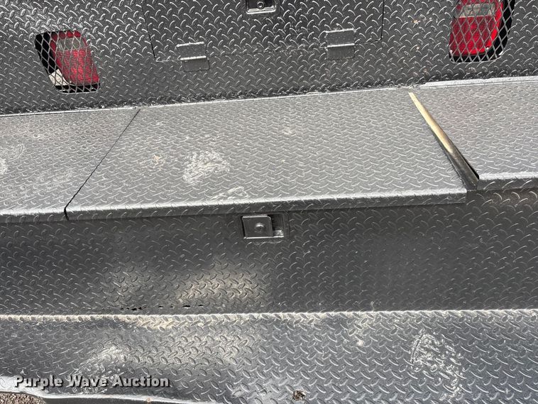 image for item EG1152 1996 Ford L8000 crane truck