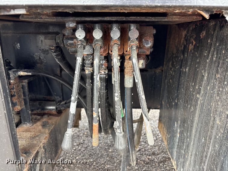 image for item EG1152 1996 Ford L8000 crane truck