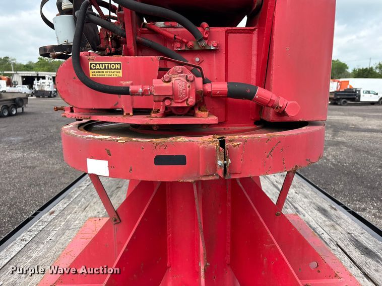 image for item EG1152 1996 Ford L8000 crane truck