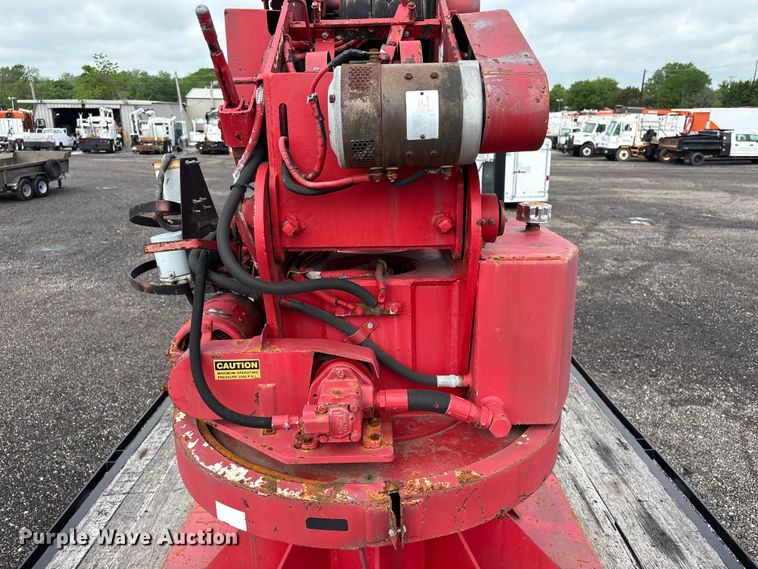 image for item EG1152 1996 Ford L8000 crane truck