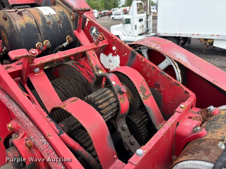 image for item EG1152 1996 Ford L8000 crane truck