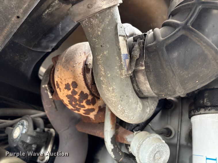 image for item EG1152 1996 Ford L8000 crane truck