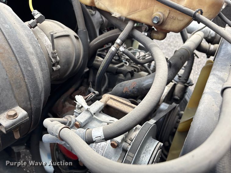 image for item EG1152 1996 Ford L8000 crane truck