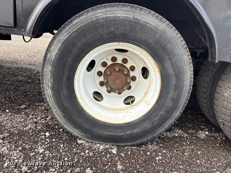 image for item EG1152 1996 Ford L8000 crane truck