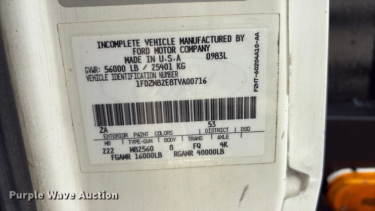 image for item EG1152 1996 Ford L8000 crane truck