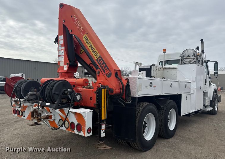 image for item EG2017 2007 Freightliner M2 106 crane truck