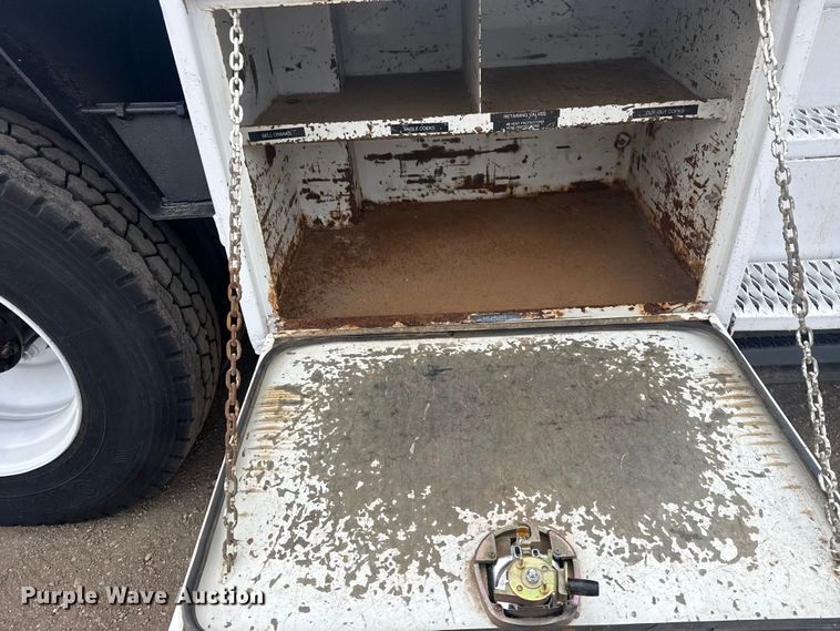 image for item EG2017 2007 Freightliner M2 106 crane truck