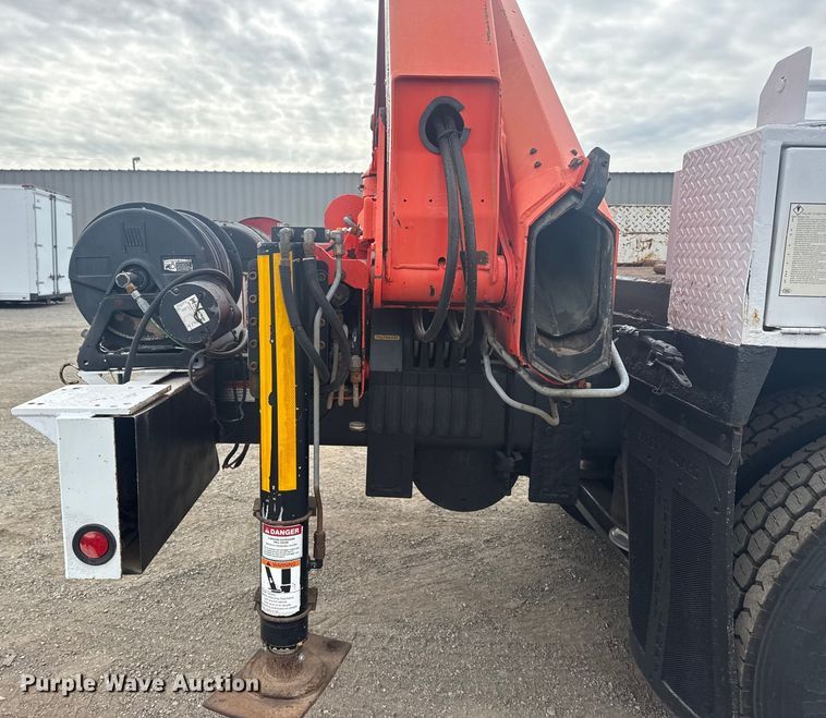image for item EG2017 2007 Freightliner M2 106 crane truck