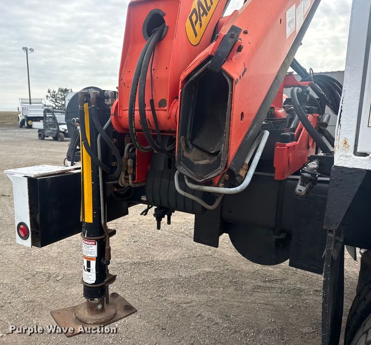 image for item EG2017 2007 Freightliner M2 106 crane truck