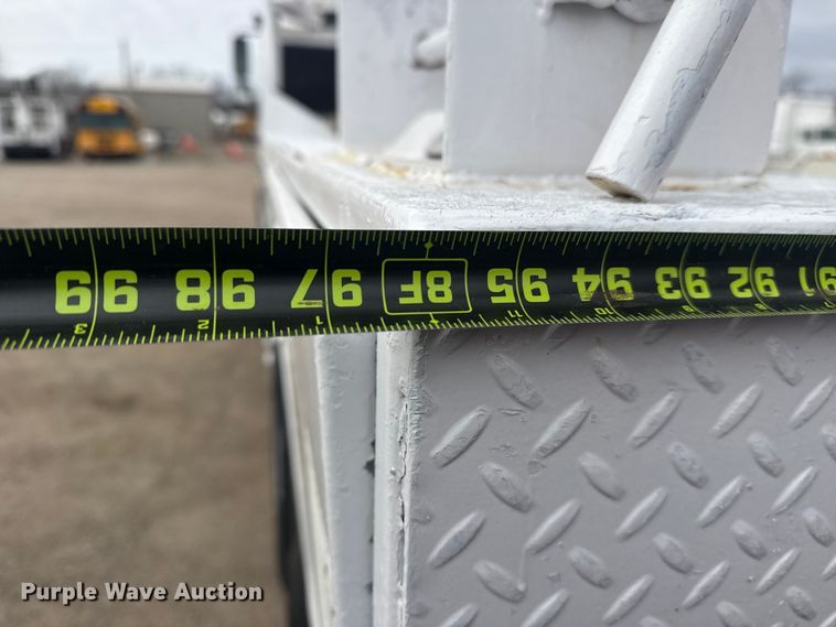 image for item EG2017 2007 Freightliner M2 106 crane truck