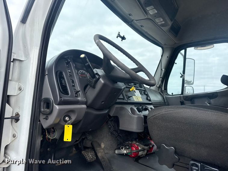 image for item EG2017 2007 Freightliner M2 106 crane truck