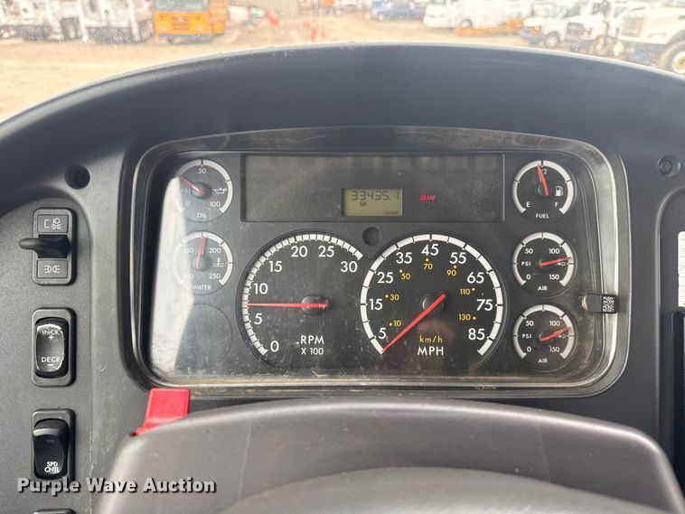 image for item EG2017 2007 Freightliner M2 106 crane truck