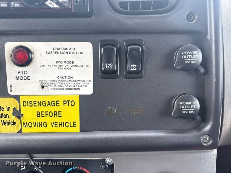 image for item EG2017 2007 Freightliner M2 106 crane truck