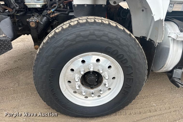 image for item EG2017 2007 Freightliner M2 106 crane truck