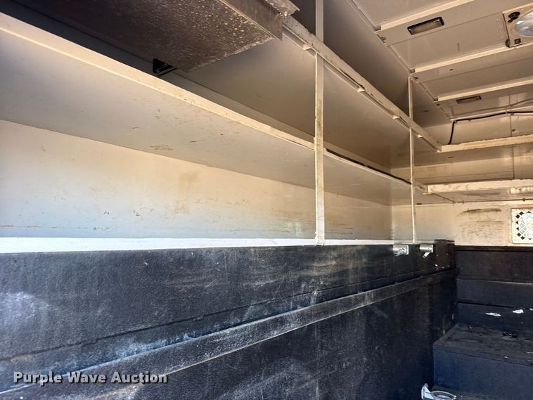 image for item EG2072 2018 Peterbilt 337 utility / service truck