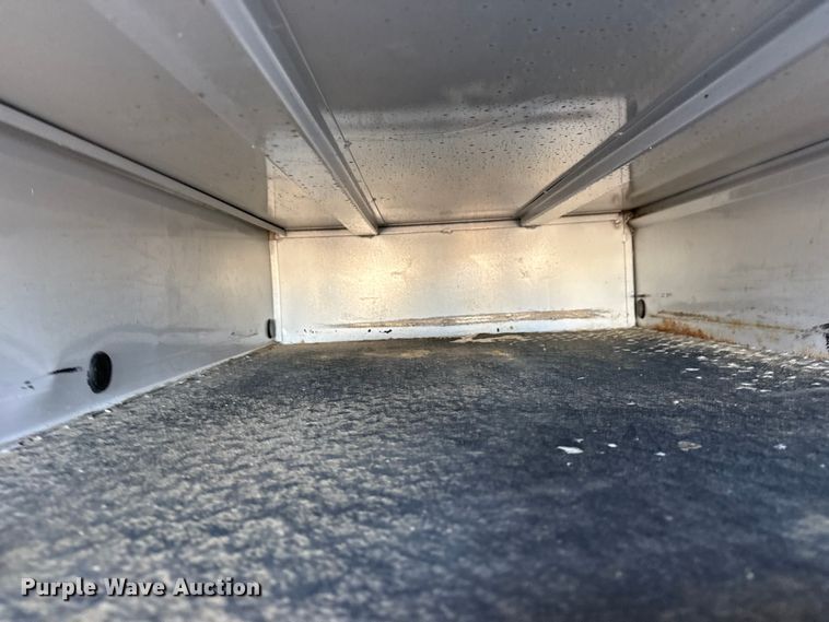 image for item EG2072 2018 Peterbilt 337 utility / service truck