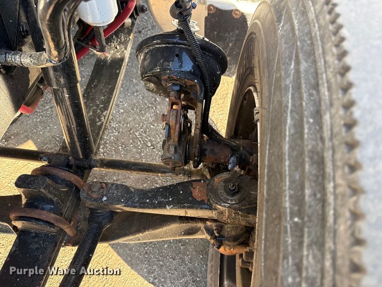 image for item EG2072 2018 Peterbilt 337 utility / service truck