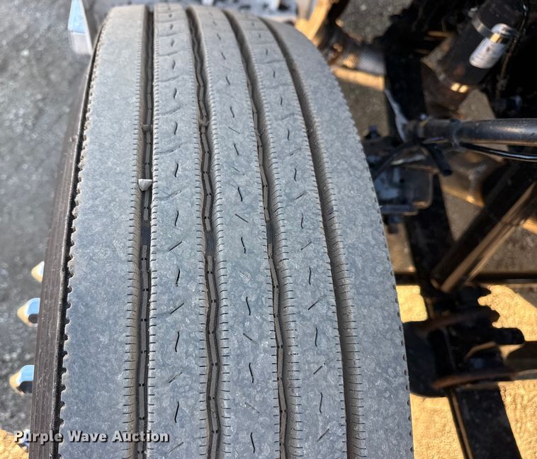 image for item EG2072 2018 Peterbilt 337 utility / service truck