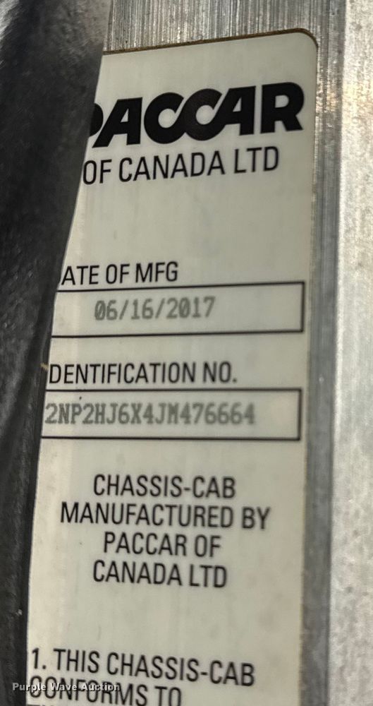 image for item EG2072 2018 Peterbilt 337 utility / service truck