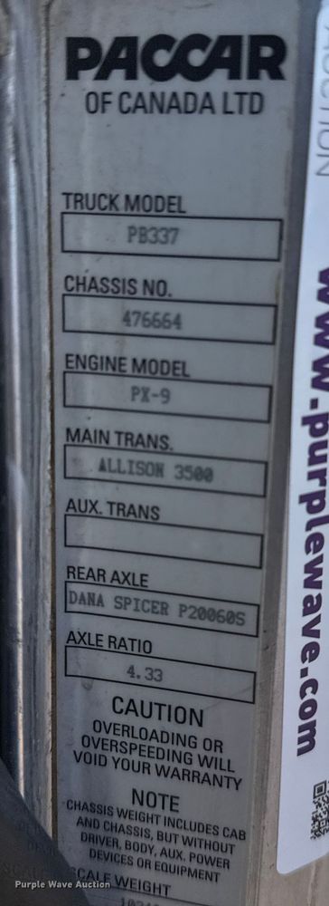 image for item EG2072 2018 Peterbilt 337 utility / service truck