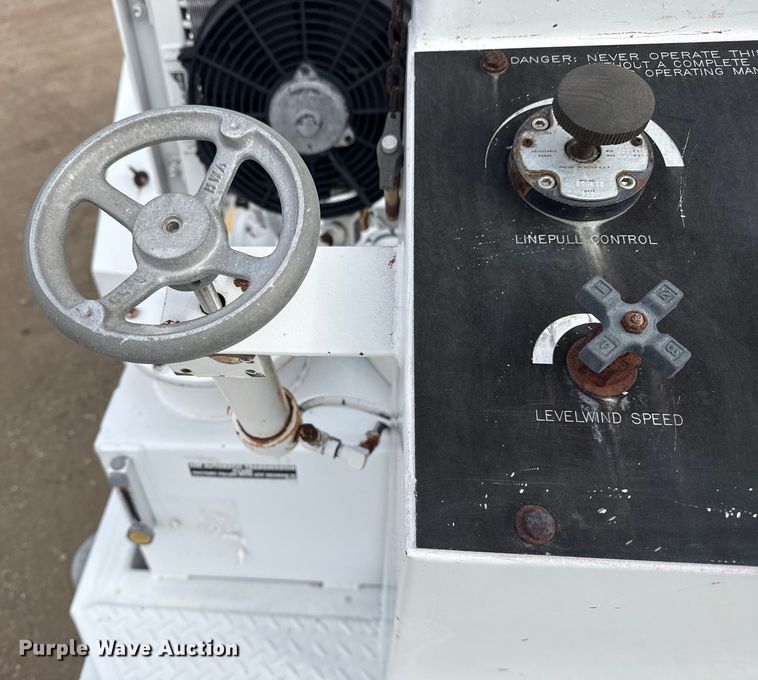 image for item EG2098 1999 TSE International DFT40B reel trailer