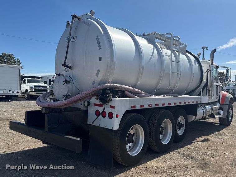 image for item EG2124 2013 Mack GU713 vacuum truck