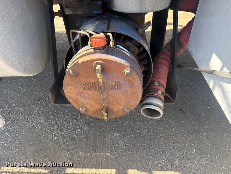 image for item EG2124 2013 Mack GU713 vacuum truck