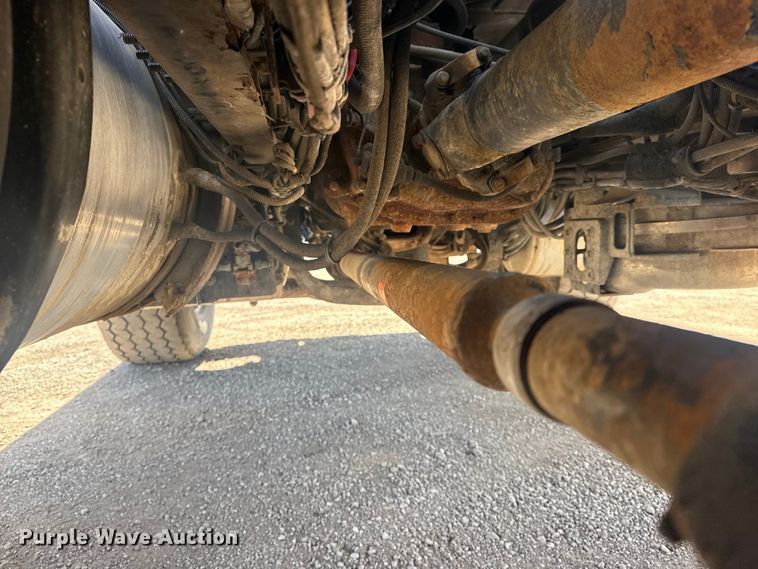 image for item EG2124 2013 Mack GU713 vacuum truck