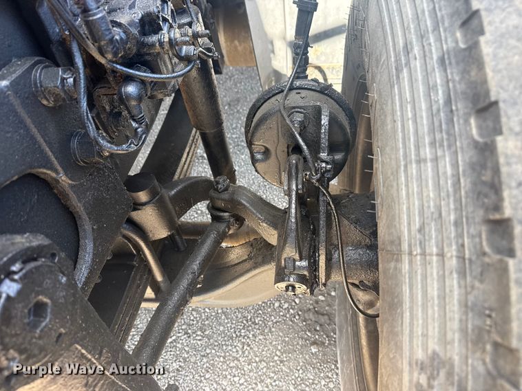 image for item EG2124 2013 Mack GU713 vacuum truck