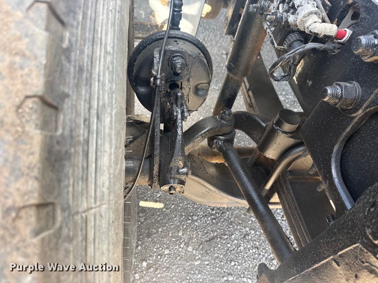 image for item EG2124 2013 Mack GU713 vacuum truck