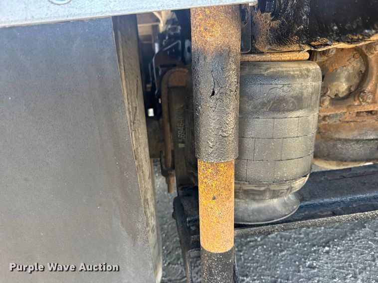 image for item EG2124 2013 Mack GU713 vacuum truck