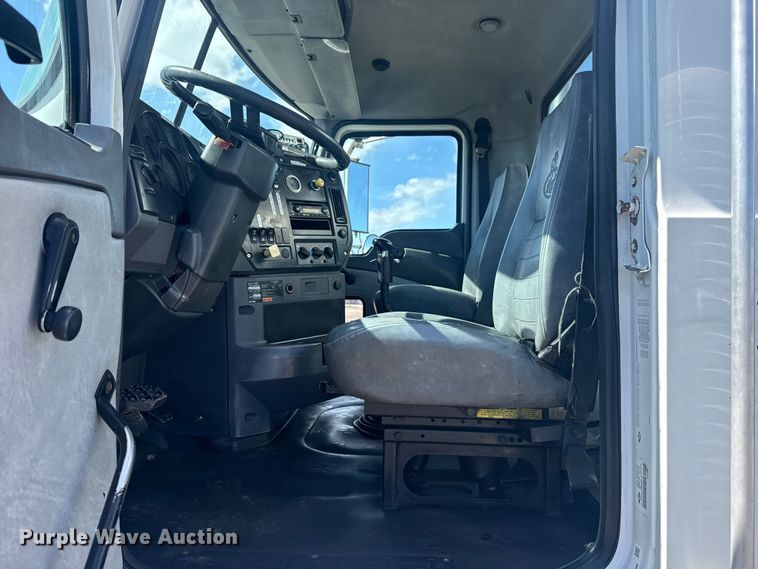 image for item EG2124 2013 Mack GU713 vacuum truck